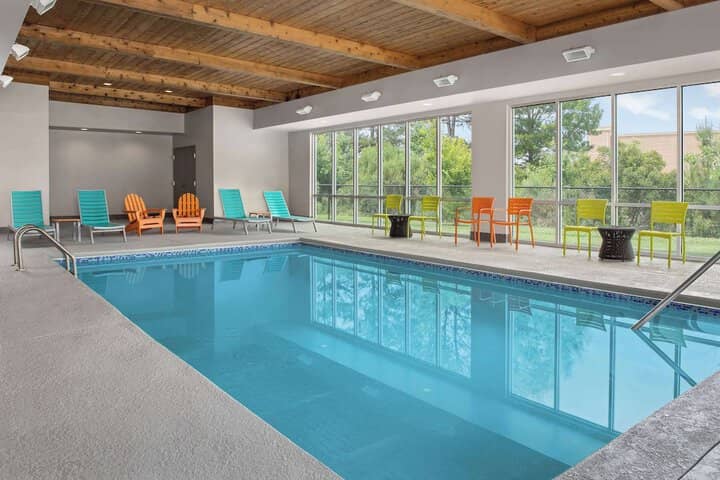 Pool 19 of 28