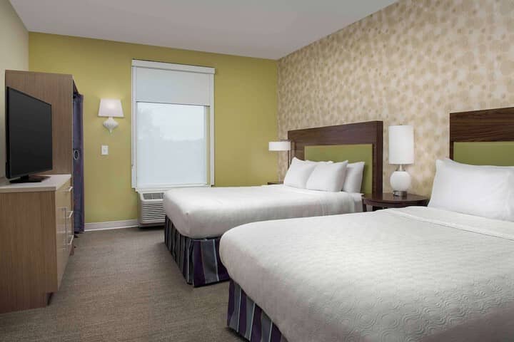 Room 9 of 28