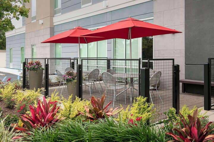 Terrace/Patio 26 of 28