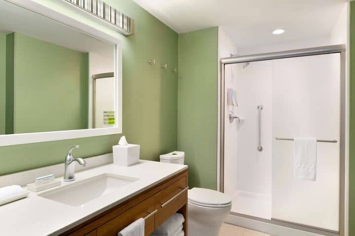Room 16 of 25