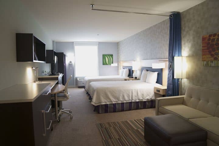 Room 5 of 25