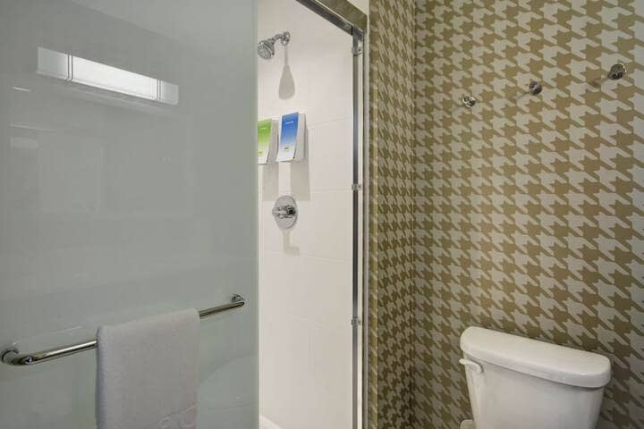 Bathroom shower